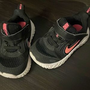 Nike toddler shoes